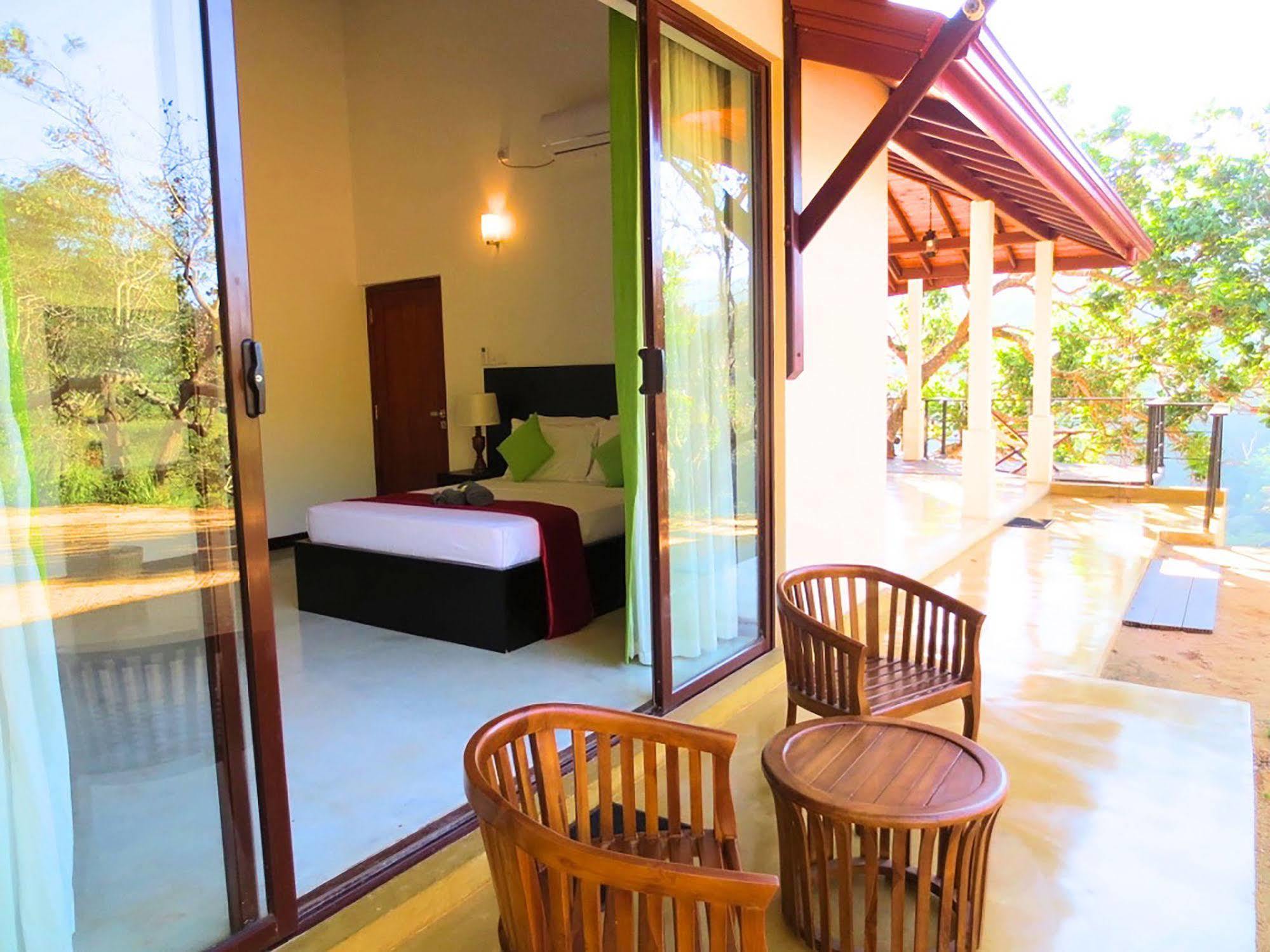 Aqua Dunhinda Villa Kandy Exterior photo